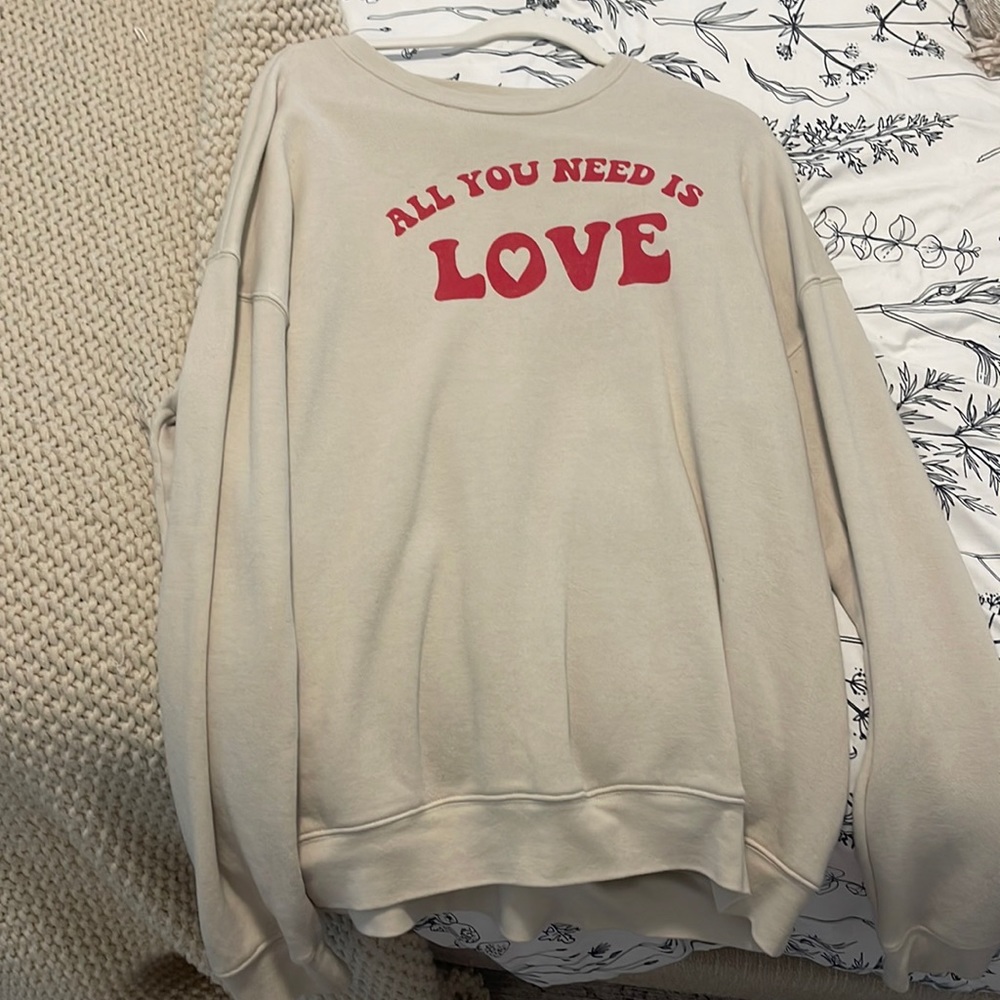 CUTE SWEATSHIRT!!!!!